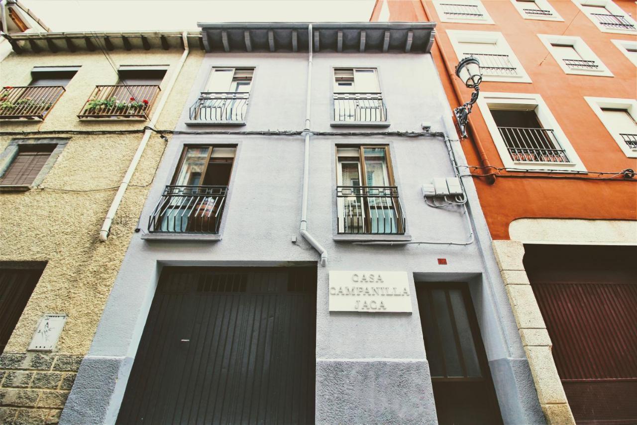 Casa Campanilla Jaca Hotel Luaran gambar