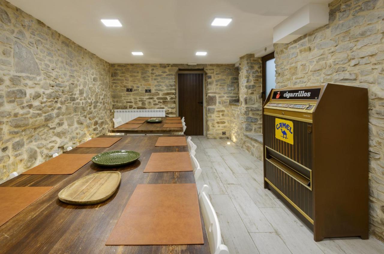 Casa Campanilla Jaca Hotel Luaran gambar